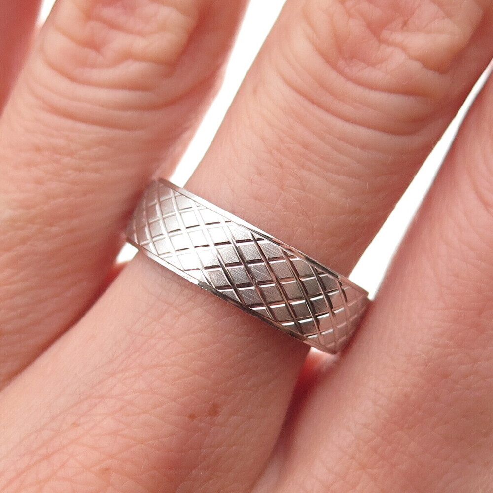 925 Sterling Silver Engraved Diamond-Shape Band Ring Size 7.5
